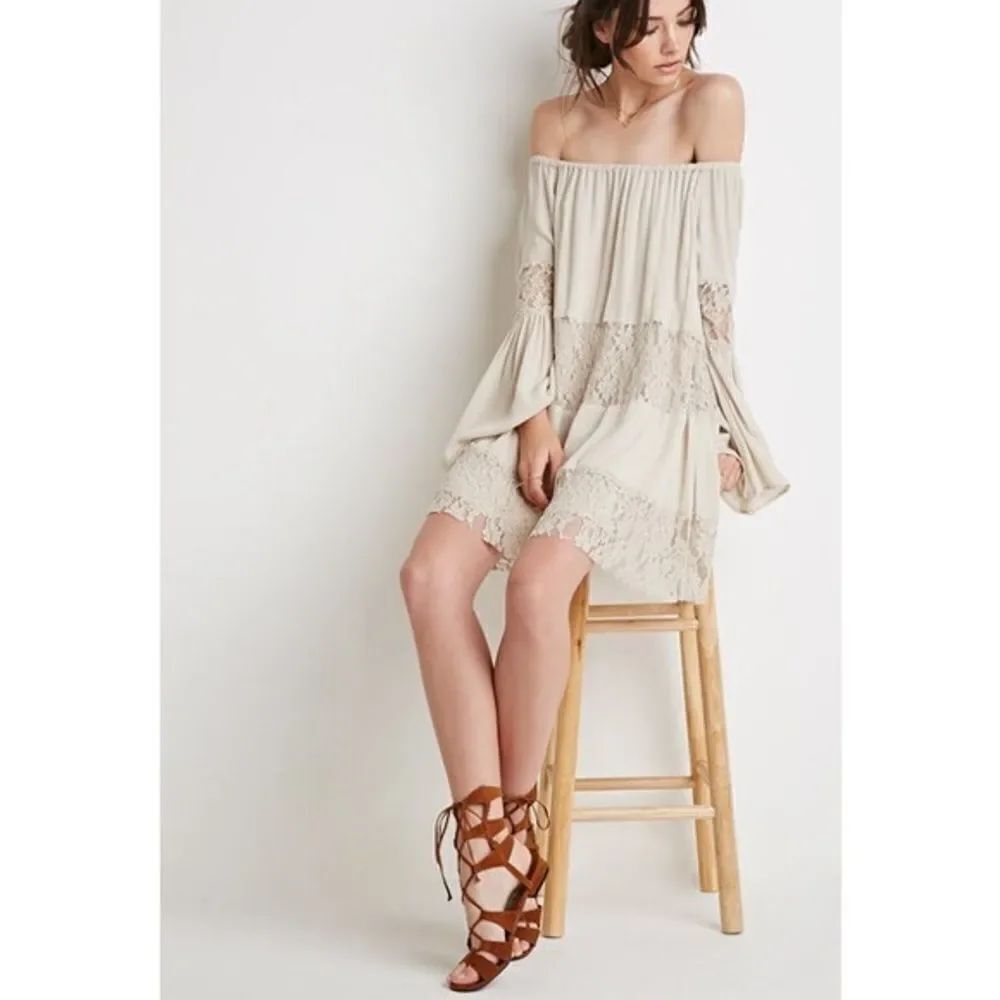 ✨Lace-Paneled Off-The-Shoulder Dress✨ 